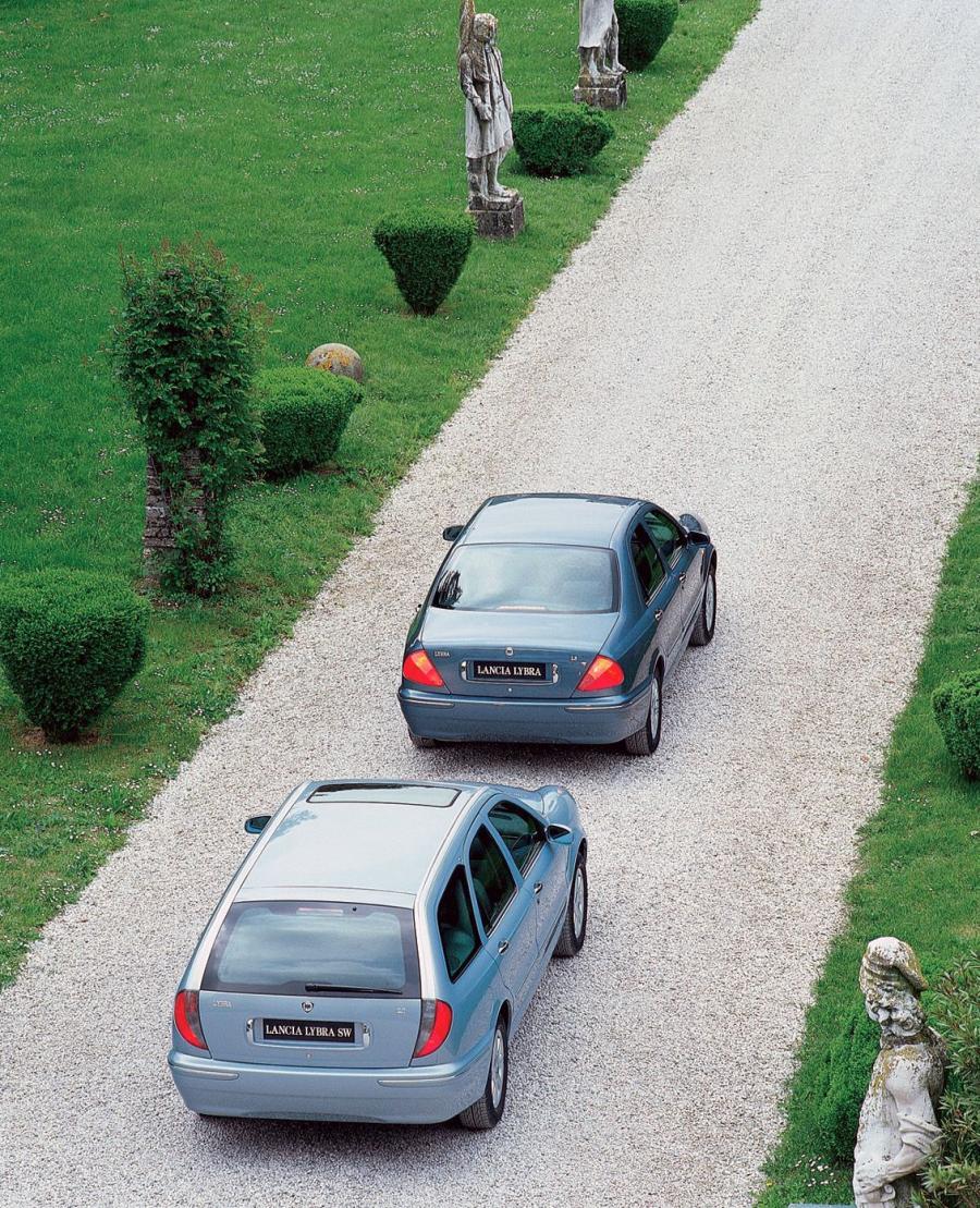  Lancia Lybra SW 1999 года  (фото 5 из 57)